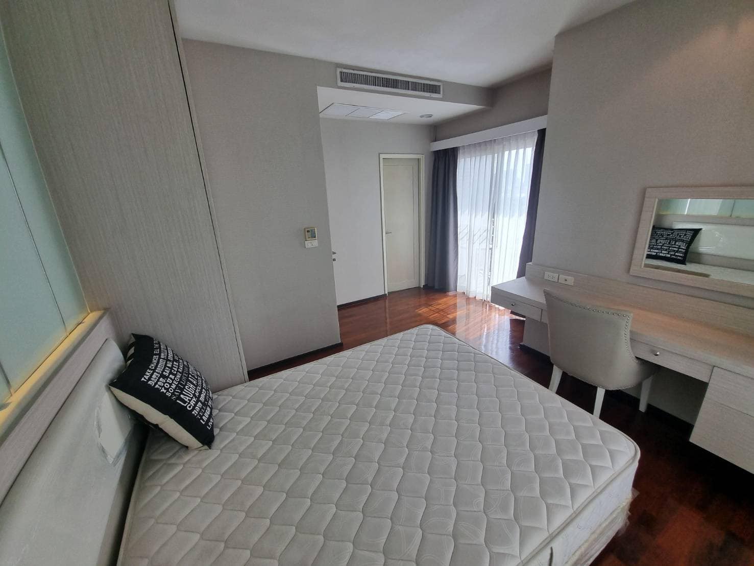 Explore this spacious 2-bed, 2-bath 115 sqm condo at Noble Ora, Thong Lo. Fully furnished, with amenities like a pool and gym. Rent for 55,000 Baht/Month.