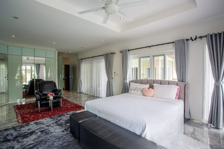 Luxurious 3-bedroom pool villa in Orchid Palm Homes, Hua Hin Soi 88. Fully furnished with private pool and garden. Price: 13,900,000 THB.