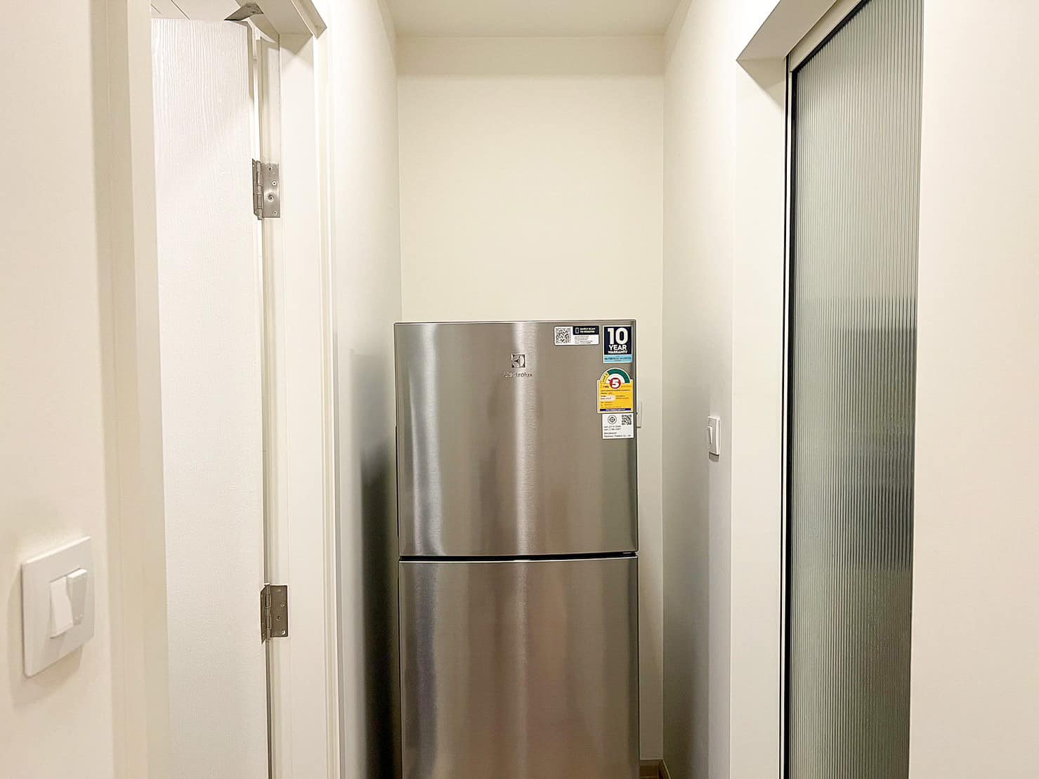 Modern 1-bedroom condo at Chambers On Nut Station. 27 sqm, 5th floor, near BTS On Nut. Sold with tenant, rental 16,000 THB/month. Price: 3.5M THB.