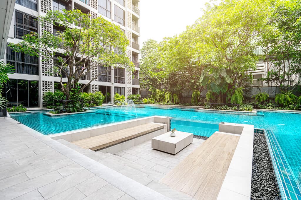 Modern 1-bedroom condo at Chambers On Nut Station. 27 sqm, 5th floor, near BTS On Nut. Sold with tenant, rental 16,000 THB/month. Price: 3.5M THB.