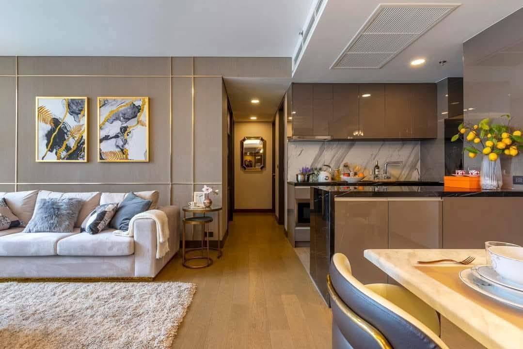 2-Bedrooms 2-Bathrooms 75 sqm Condo at Siamese Exclusive Queens for Rent 80,000 THB/Month. Fully furnished luxury unit near MRT Queen Sirikit Station.