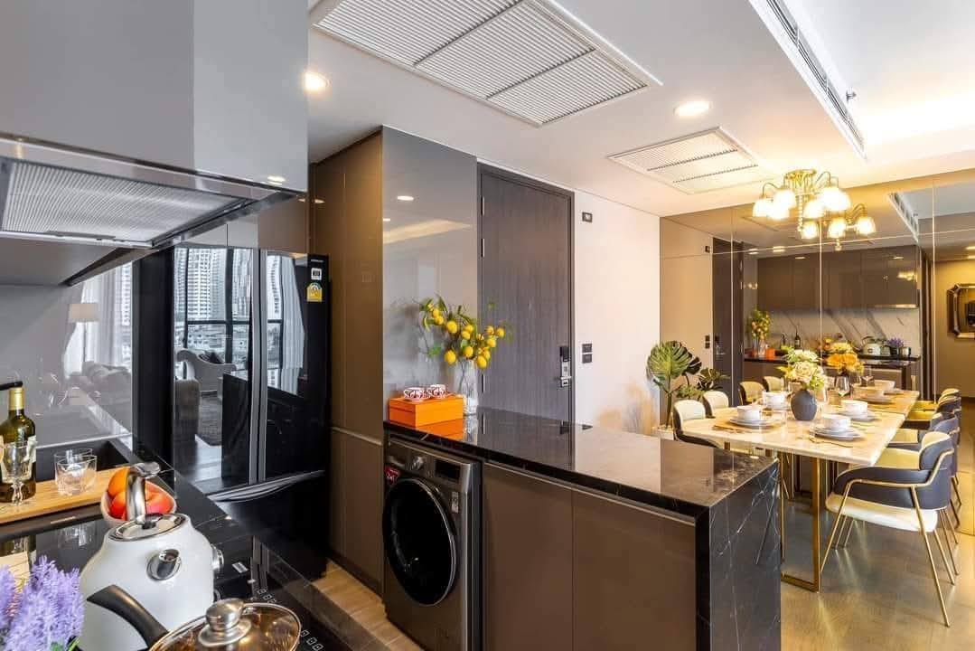 2-Bedrooms 2-Bathrooms 75 sqm Condo at Siamese Exclusive Queens for Rent 80,000 THB/Month. Fully furnished luxury unit near MRT Queen Sirikit Station.