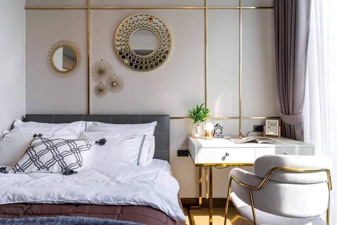2-Bedrooms 2-Bathrooms 75 sqm Condo at Siamese Exclusive Queens for Rent 80,000 THB/Month. Fully furnished luxury unit near MRT Queen Sirikit Station.