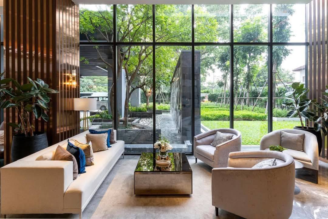 2-Bedrooms 2-Bathrooms 75 sqm Condo at Siamese Exclusive Queens for Rent 80,000 THB/Month. Fully furnished luxury unit near MRT Queen Sirikit Station.