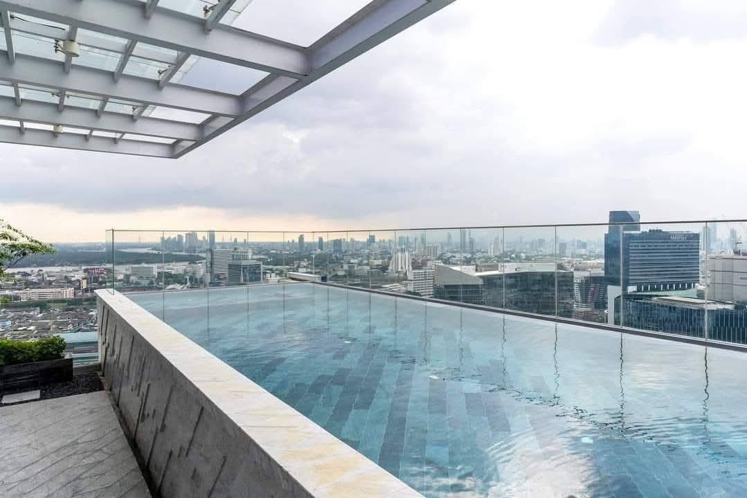 2-Bedrooms 2-Bathrooms 75 sqm Condo at Siamese Exclusive Queens for Rent 80,000 THB/Month. Fully furnished luxury unit near MRT Queen Sirikit Station.