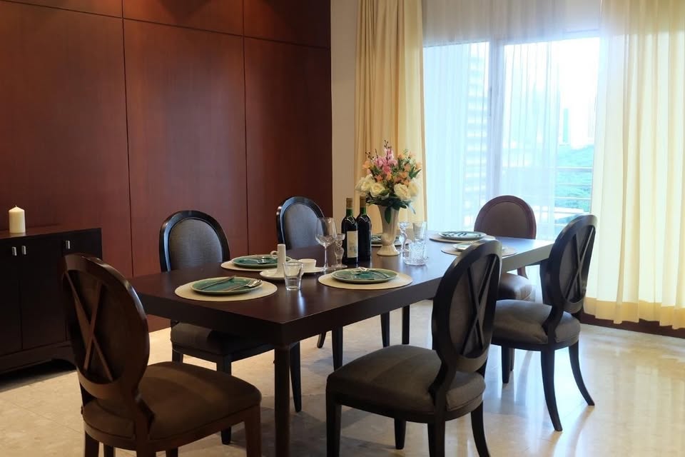 3-Bedrooms 4-Bathrooms 220 sqm Condo at Royal Residence Park for Rent 150,000 THB/Month. Luxury residence with U.S. Embassy view near Lumphini Park.