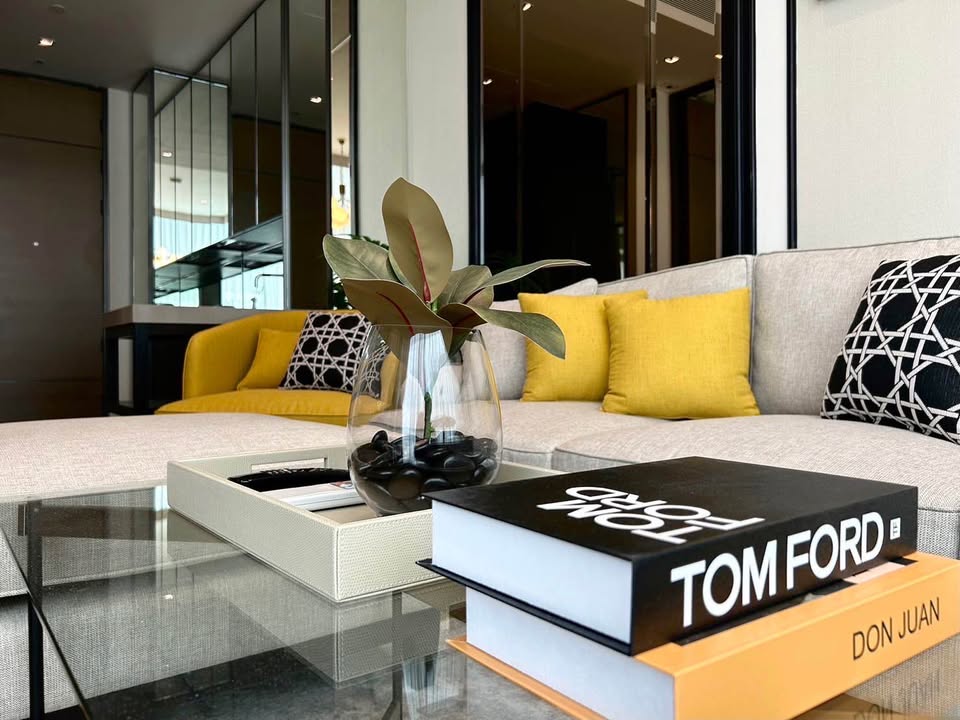 Luxury 1-bedroom 44 sqm condo at 28 Chidlom for rent 55K/month. Fully furnished, modern facilities, prime location near BTS Chidlom. Move-in ready.
