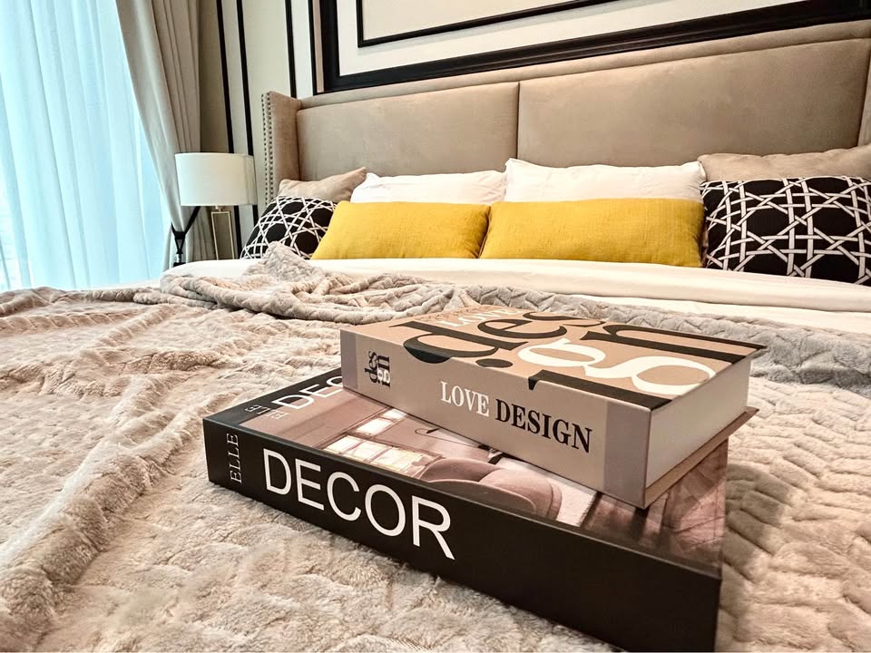 Luxury 1-bedroom 44 sqm condo at 28 Chidlom for rent 55K/month. Fully furnished, modern facilities, prime location near BTS Chidlom. Move-in ready.