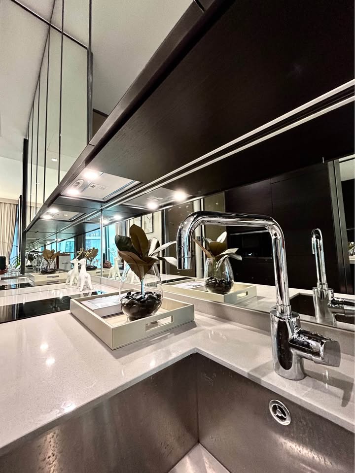 Luxury 1-bedroom 44 sqm condo at 28 Chidlom for rent 55K/month. Fully furnished, modern facilities, prime location near BTS Chidlom. Move-in ready.