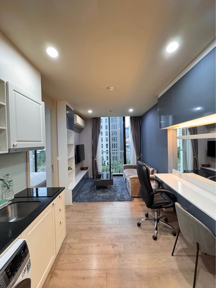 1-bedroom condo at Noble Recole Sukhumvit 19 for rent 25K/month or sale 6.5M THB. Fully furnished, near BTS Asok & MRT Sukhumvit. Move-in ready.