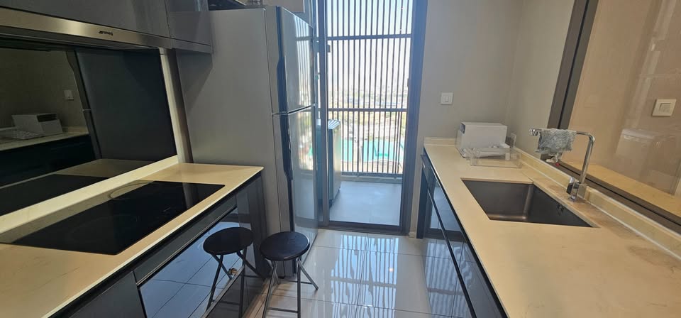 2-Bedroom, 2-Bathroom Condo for Rent at The Room Sukhumvit 69, 80 sqm, 55,000 THB/month, Near BTS Phra Khanong, Modern Living in Bangkok’s Prime Location.