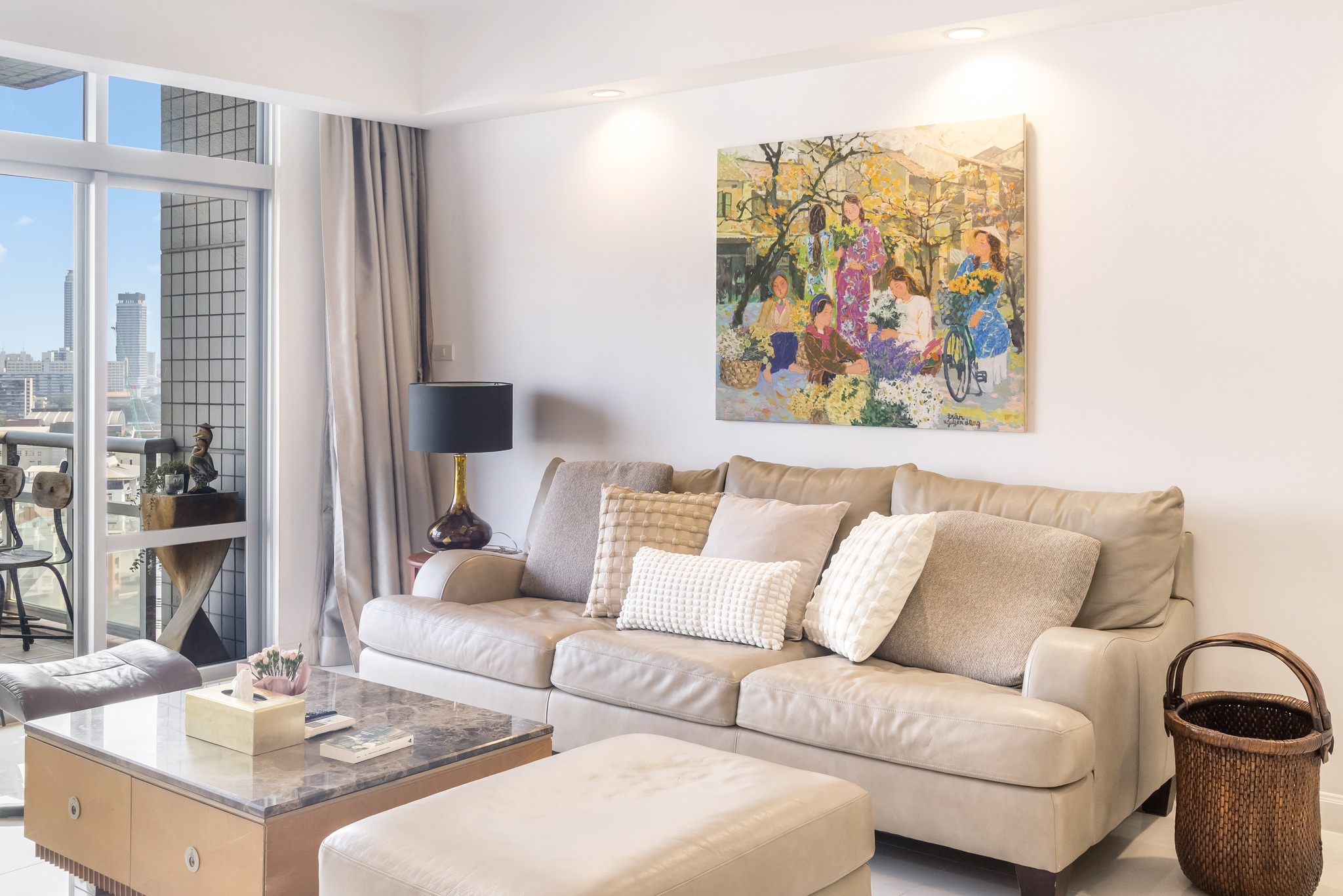 2 Bed, 1 Bath, 137 sqm Condominium for Rent at All Seasons Mansion, Near Pleonchit BTS, ฿78,000/month – Luxury Living in Lumphini