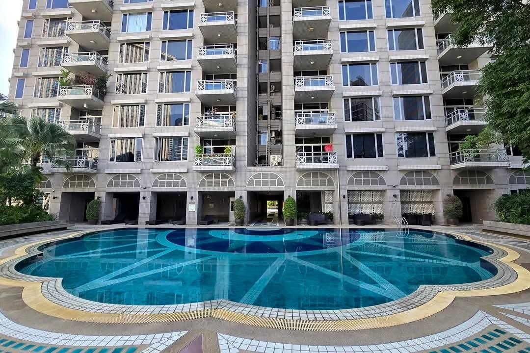 2-Bedroom, 2-Bathroom Condo for Rent at All Season Mansion, 137 Sqm, 75,000 THB/Month, Near BTS Ploenchit