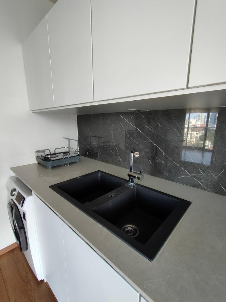Spacious 2-bed 95 SQM condo at Park Origin 24, high floor, Scandinavian design. Rent 99K/month. Move-in mid-March. Contact now for a viewing!