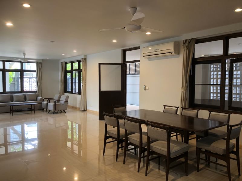 Spacious 3-bedroom house with a study, maid’s room, and 380 sqm of living space. Prime location, ideal for families. For rent at 150,000 THB/month.