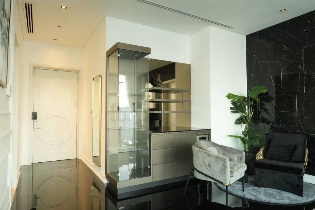 Luxury 2-bedroom, 124 sqm condo at The Ritz-Carlton Residences at MahaNakhon for rent at 300,000 THB/month. Premium facilities, BTS Chong Nonsi nearby.