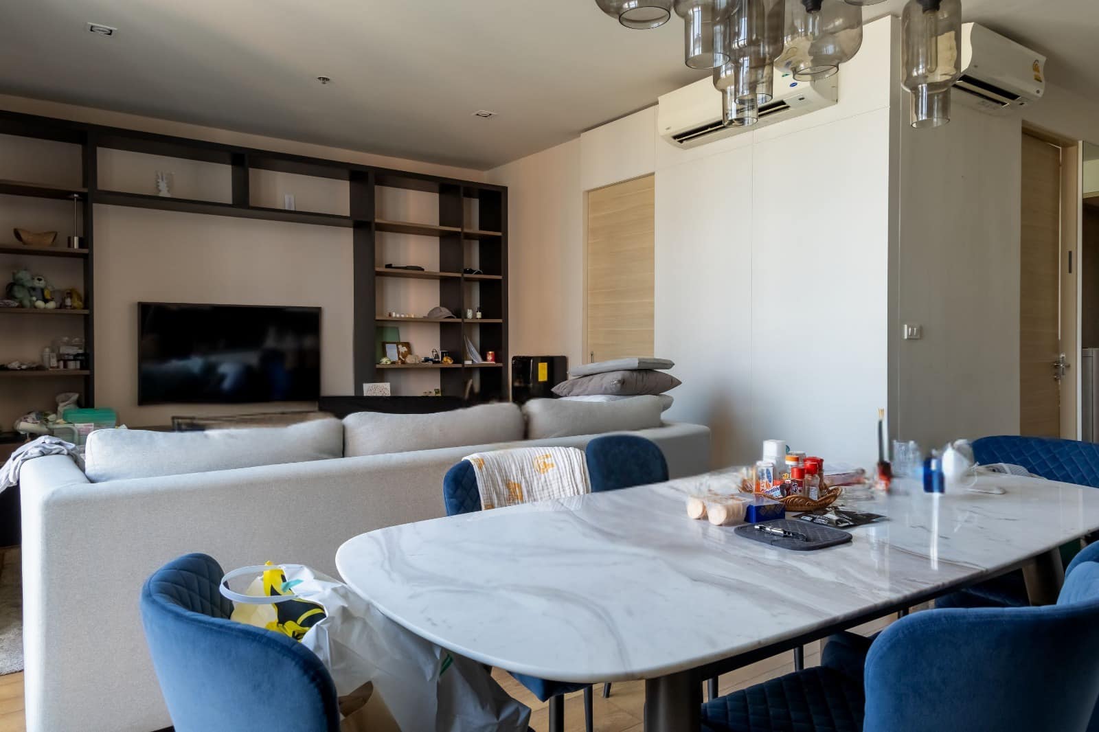 Luxury 2-bed, 2-bath condo at Park Origin Phrom Phong for rent. Fully renovated, 95 sqm, high floor, stunning views, premium amenities. Rent: 99,000 THB/month.