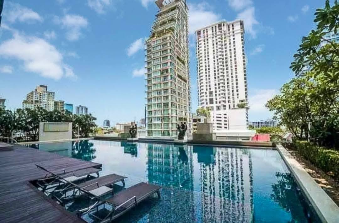 Spacious 4-bed condo at Ivy Thonglor, 198 sq.m, fully furnished on the 24th floor. Rent 130,000 THB/month. Prime Sukhumvit 55 location. BTS Thonglor nearby.