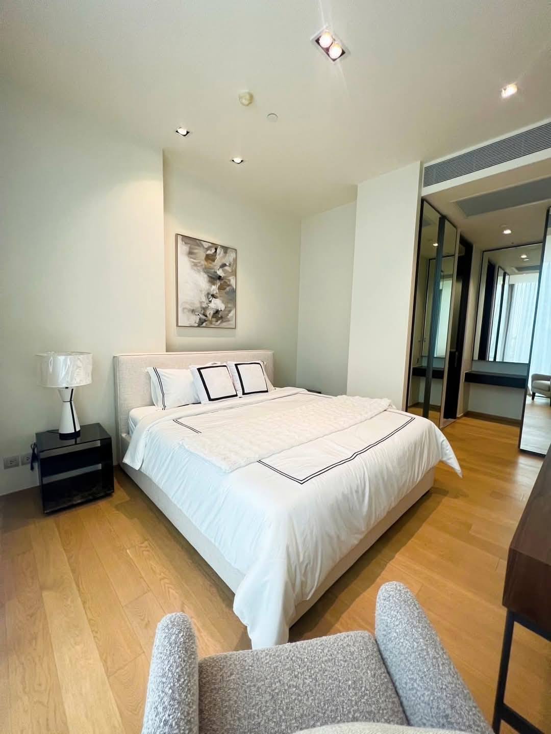 Luxury 2-bed 2-bath condo at 28 Chidlom, 74 sqm, fully furnished, near BTS Chidlom. For rent at 85K/month. Premium facilities and prime location.