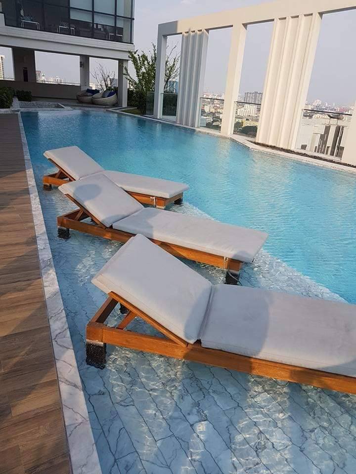 Beautiful 2-bedroom, 2-bathroom condo for rent at M Thonglor 10, 57.5 sqm, pet-friendly, fully furnished, for 45,000 THB/month. Contact us for more details!