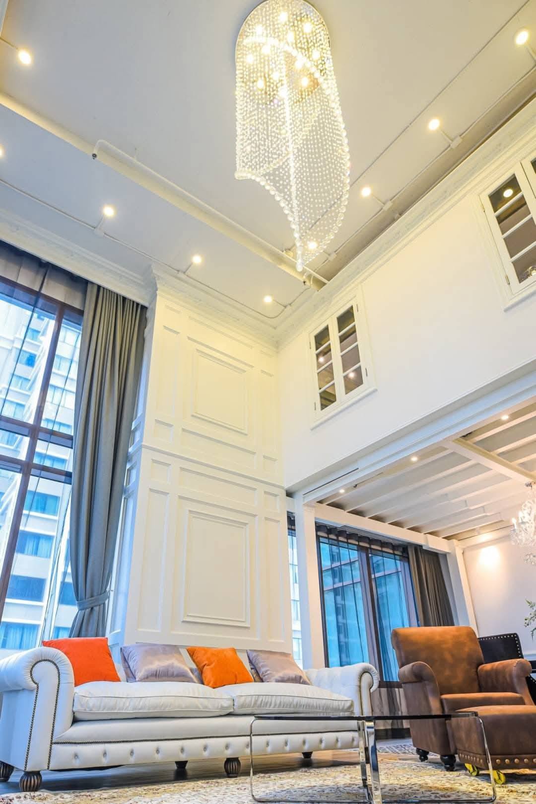 Stunning 3-bedroom, 3-bathroom duplex condo at The Emporio Place, 169 sqm, for rent at 120,000 THB/month. Contact us for more details or to schedule a viewing!