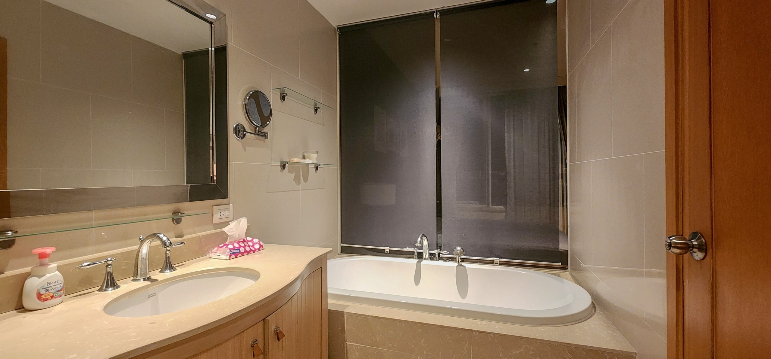 Spacious 2BR duplex at The Empire Place, 108.9 SQ.M, fully furnished, near BTS Chong Nonsi. For sale 18.5MB or rent at 68K/month.
