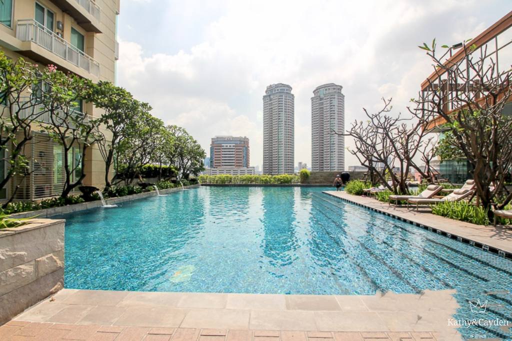 Spacious 2BR duplex at The Empire Place, 108.9 SQ.M, fully furnished, near BTS Chong Nonsi. For sale 18.5MB or rent at 68K/month.
