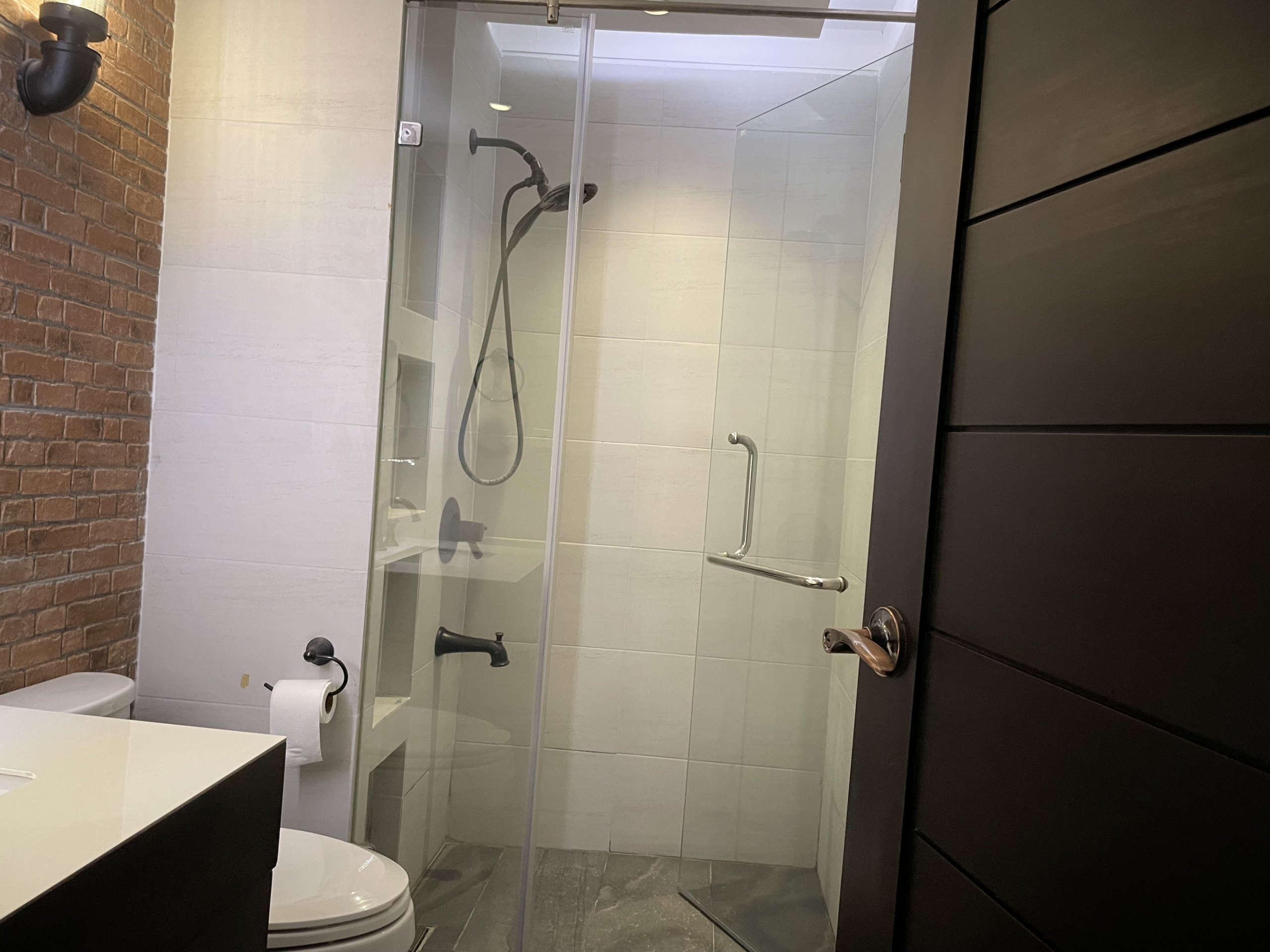 3-Bed, 3-Bath Condo for Sale at Baan Phrompong, 193 sqm, ฿11.5 Million, Near Phrom Phong BTS – Luxury Living in Sukhumvit 39, Bangkok.