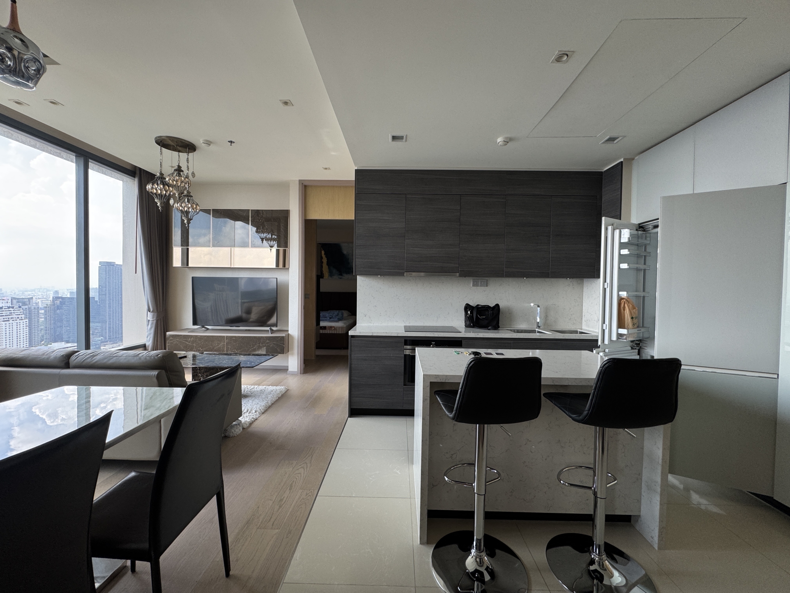 2-Bedroom, 2-Bathroom Condo for Rent, 75 SQM at The ESSE Asoke, 65,000 THB/Month, Near Asok BTS/MRT, Sukhumvit – Luxury City Living