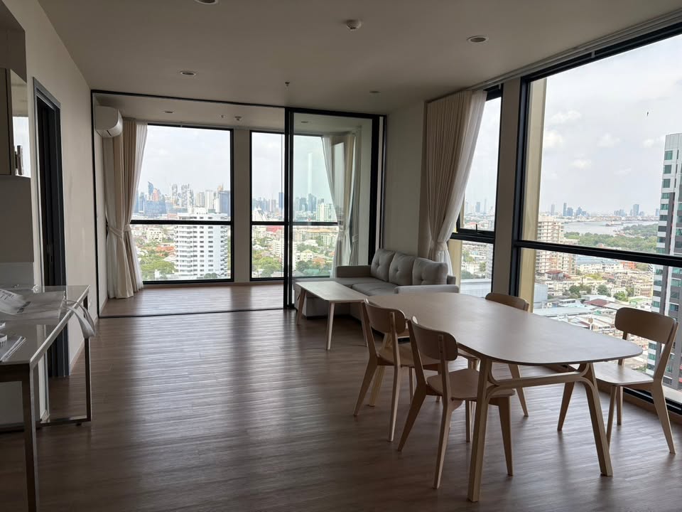 Brand-new 2 bed, 2 bath 90sqm condo at Issara Sathorn for rent ฿75k/month or sale ฿21.9M. River views, modern design, top facilities. Prime Sathorn.