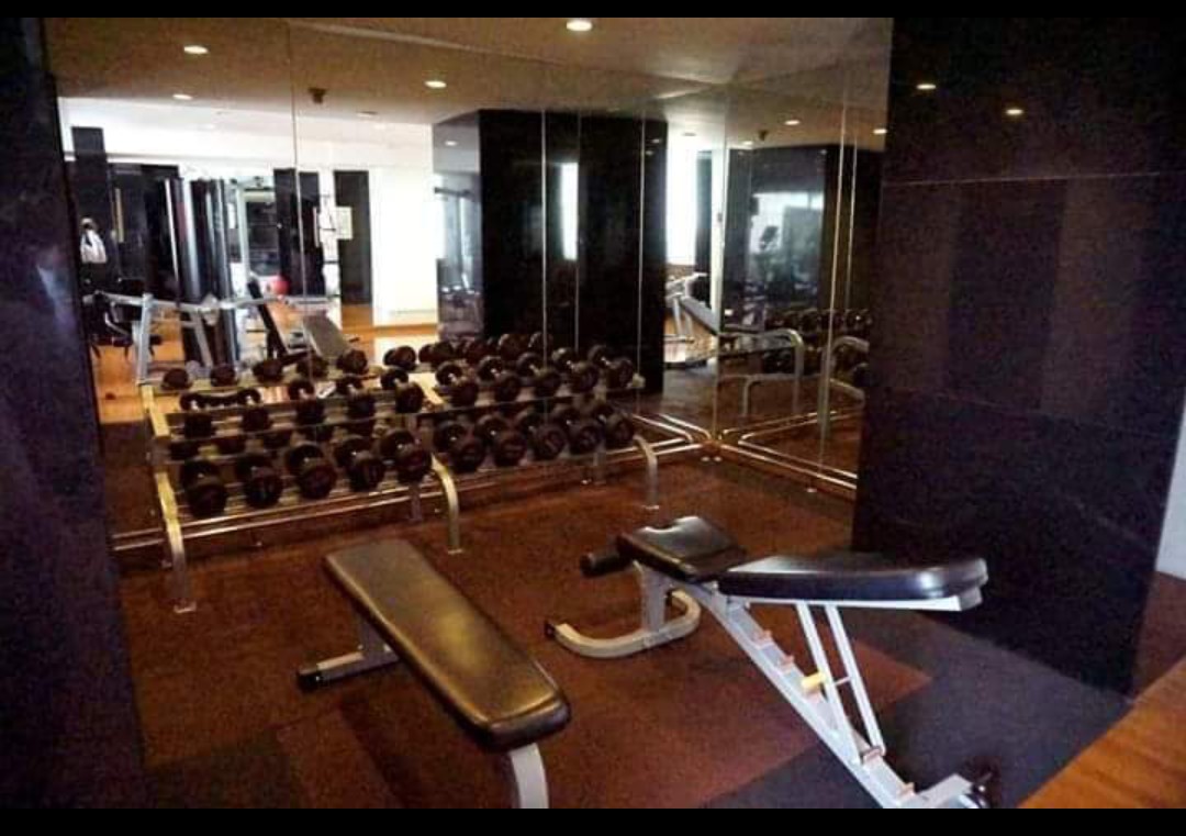 Modern 2BR condo at President Park Sukhumvit 24. 80sqm, pet-friendly, full facilities, BTS Phrom Phong. Rent ฿37K. Contact us today!