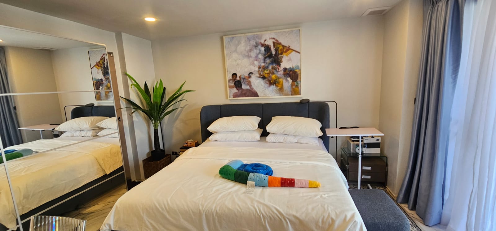 2BR 1BA 70sqm Condo for Rent 43,000 THB at Pearl Garden, Near BTS Chong Nonsi