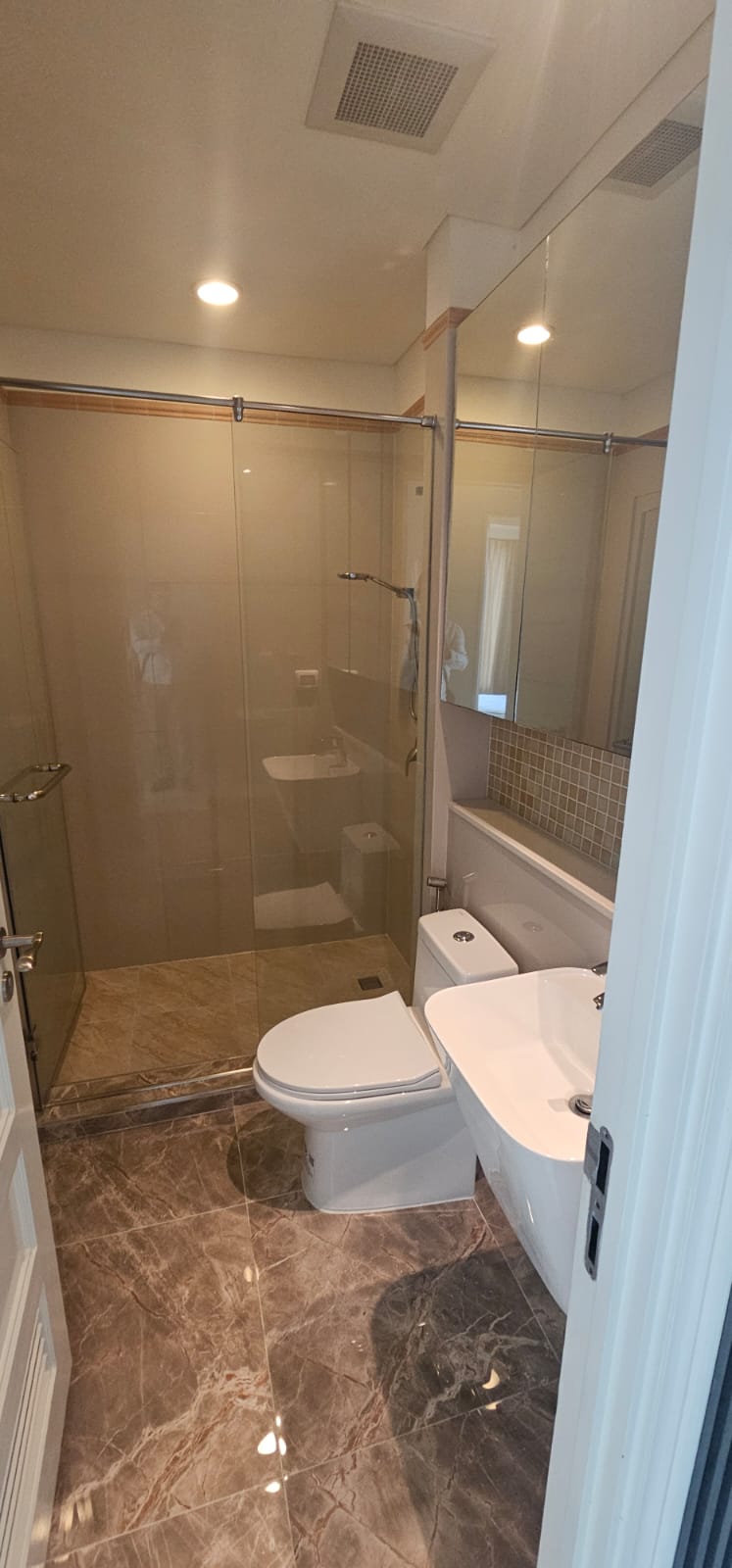 2-Bed 2-Bath 80sqm Condo for Rent at Aguston Sukhumvit 22 Near Phrom Phong BTS – 47,000 THB/month