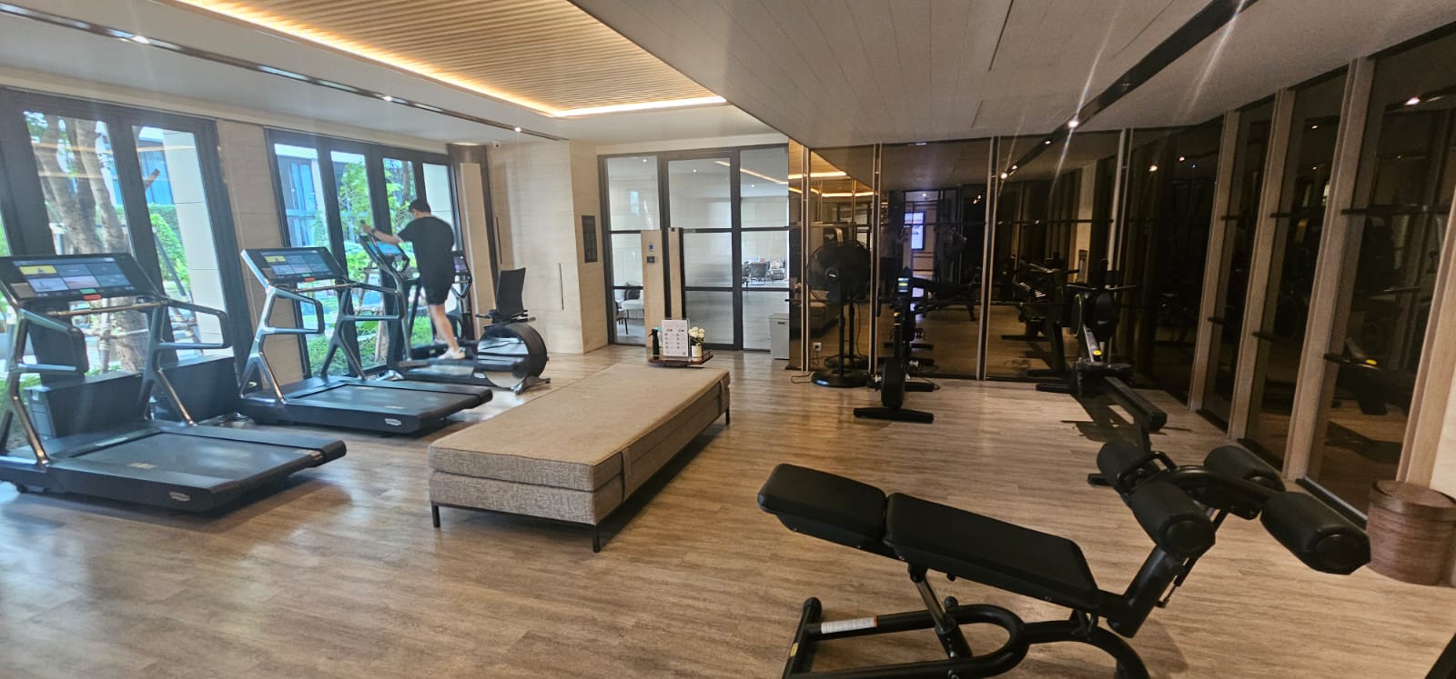 1BR 1BA 50sqm Condo for Rent at The Reserve Sukhumvit 61 near BTS Ekkamai – 55,000 THB/month