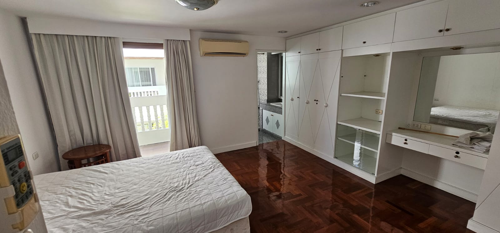 5-Bed 6-Bath 420sqm Townhome for Rent at Sanguansup Mansion Near BTS Chong Nonsi – 90,000 THB/month