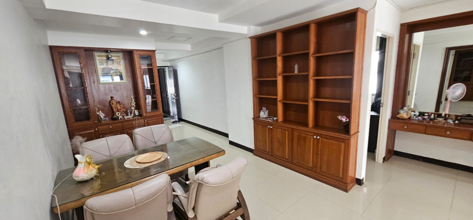 4-Bed 2-Bath 150 sqm Condo for Rent at Waterford Park Rama 4 near BTS Phra Khanong – 45,000 THB/month