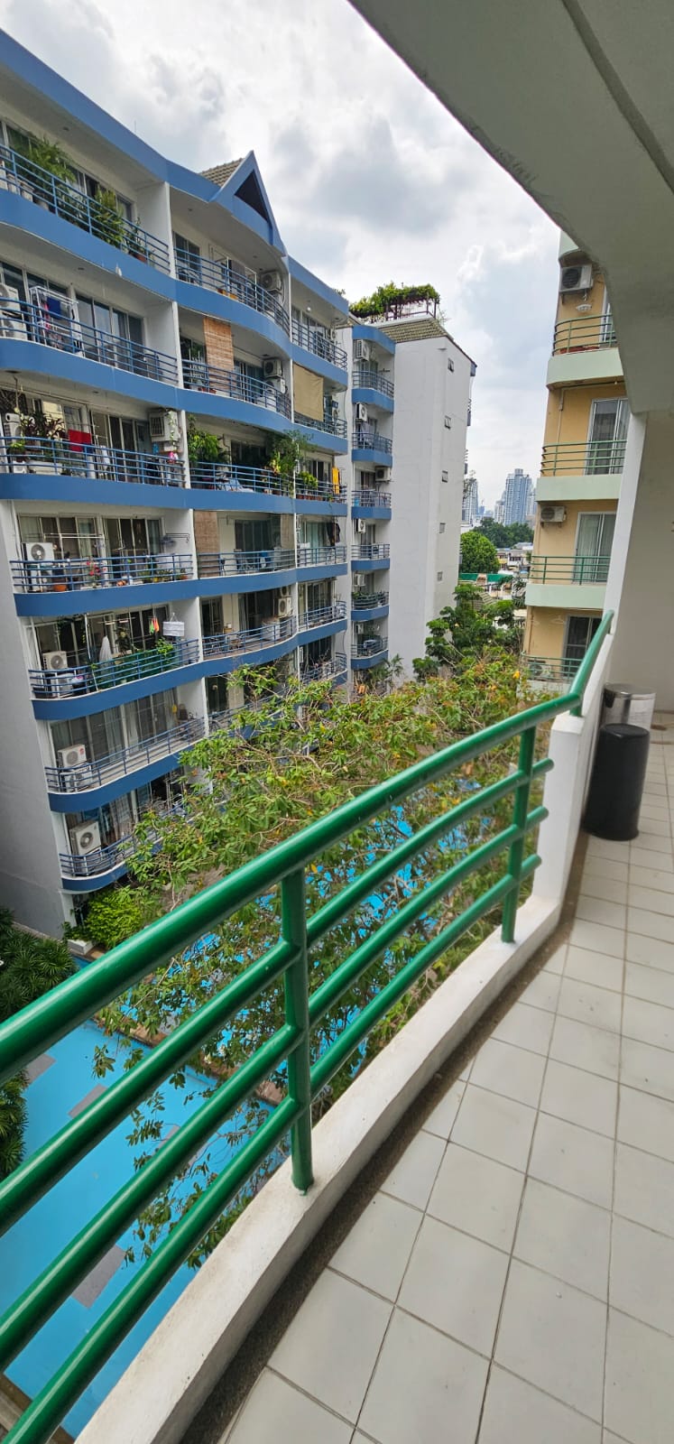 4-Bed 2-Bath 150 sqm Condo for Rent at Waterford Park Rama 4 near BTS Phra Khanong – 45,000 THB/month