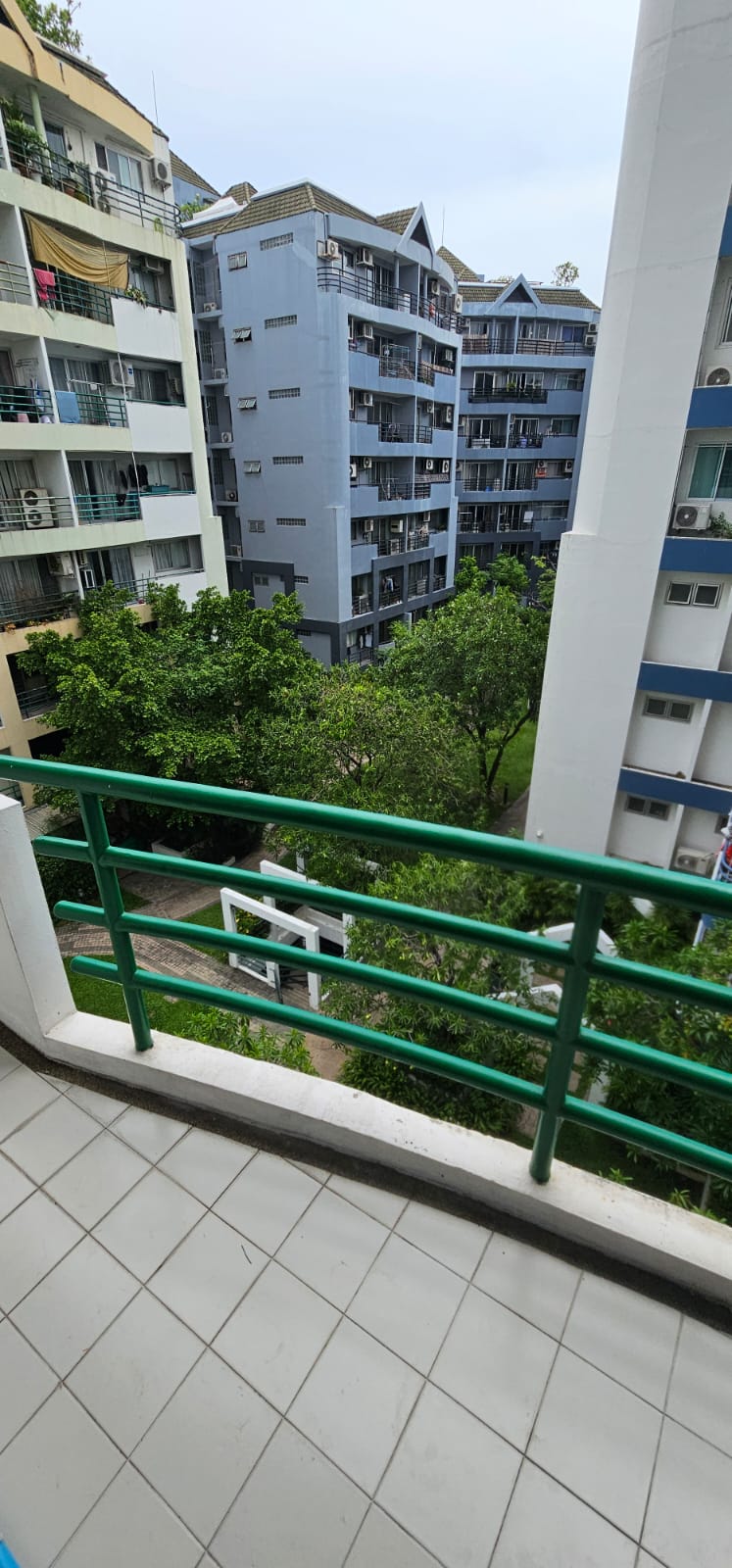 4-Bed 2-Bath 150 sqm Condo for Rent at Waterford Park Rama 4 near BTS Phra Khanong – 45,000 THB/month