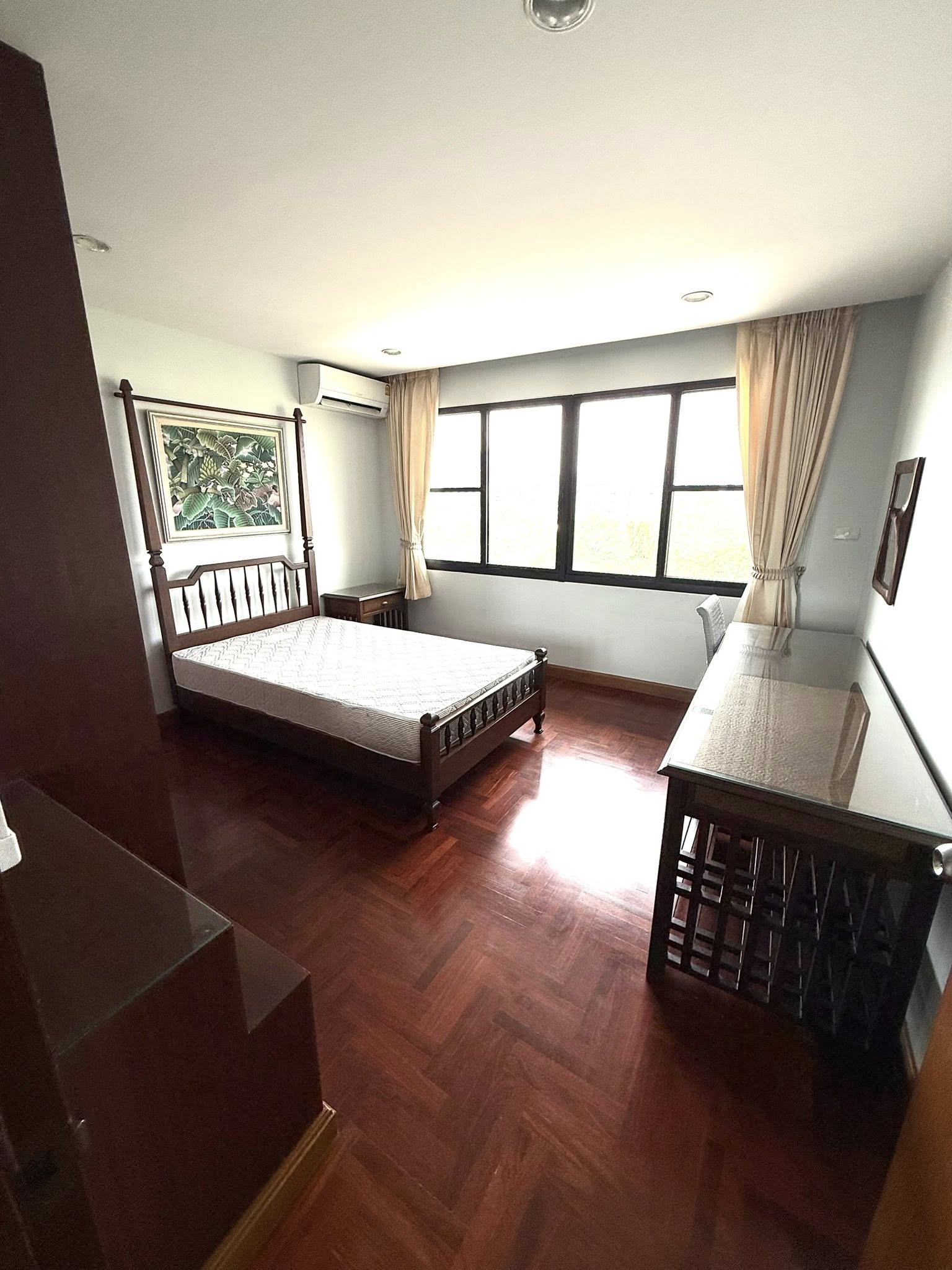 2-Bed 2-Bath 118.2 sqm Condo for Rent 60K THB at Supreme Ville, Near Chong Nonsi BTS