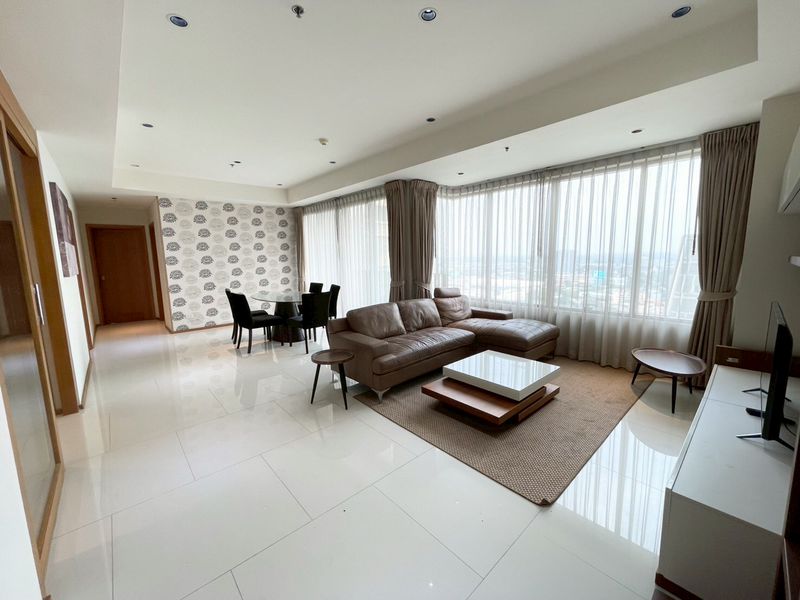 2-Bed 3-Bath 108sqm Condo for Rent 60,000 THB at The Emporio Place, BTS Phrom Phong