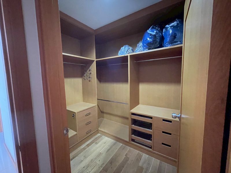 2-Bed 3-Bath 108sqm Condo for Rent 60,000 THB at The Emporio Place, BTS Phrom Phong