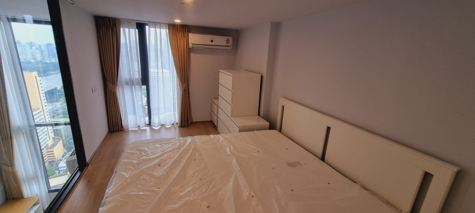 2-Bed 1-Bath 49sqm Condo at Life Rama 4 – Asoke Near Asoke BTS/MRT for Rent 45,000 THB