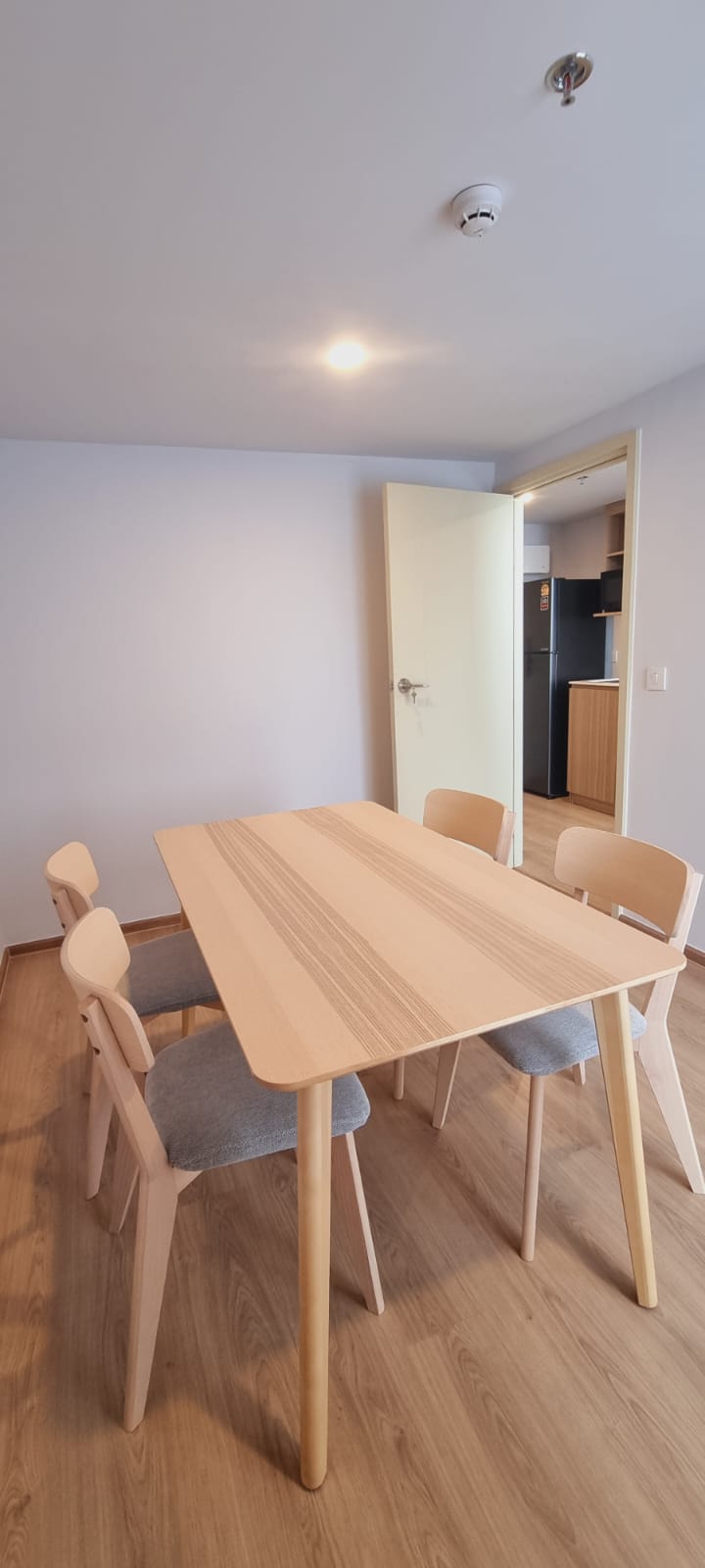 2-Bed 1-Bath 49sqm Condo at Life Rama 4 – Asoke Near Asoke BTS/MRT for Rent 45,000 THB