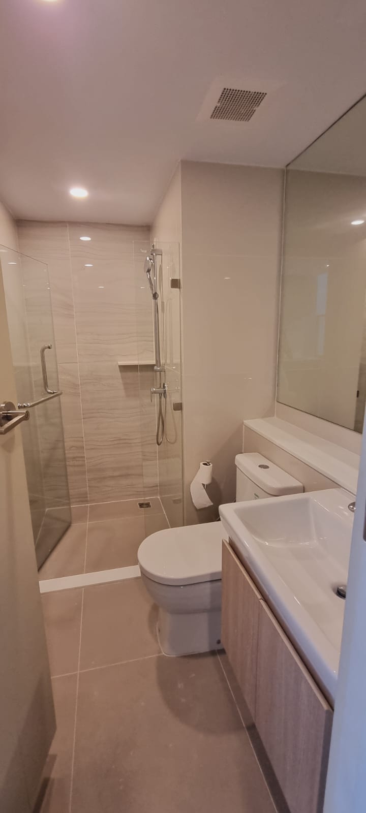 2-Bed 1-Bath 49sqm Condo at Life Rama 4 – Asoke Near Asoke BTS/MRT for Rent 45,000 THB