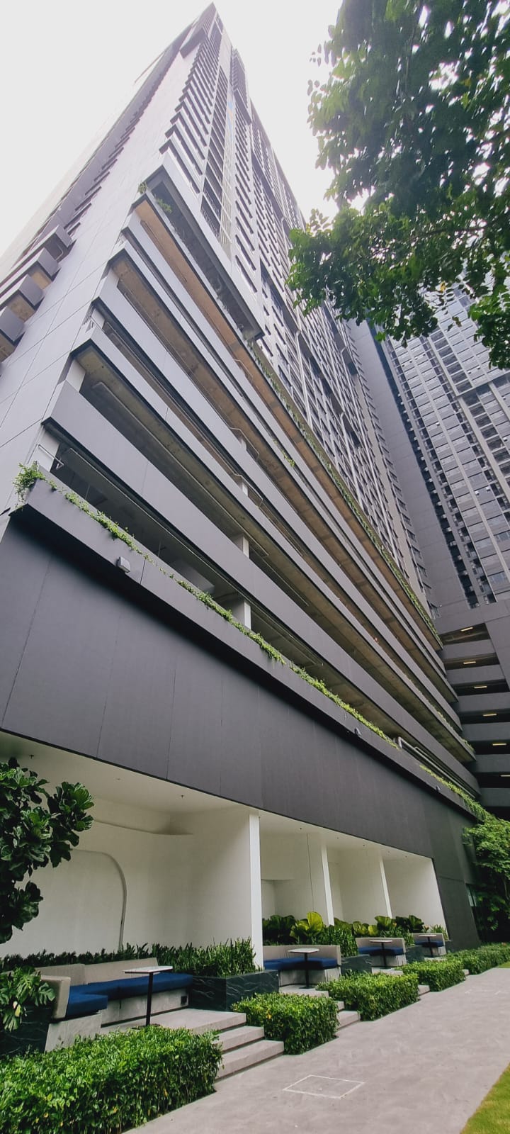 2-Bed 1-Bath 49sqm Condo at Life Rama 4 – Asoke Near Asoke BTS/MRT for Rent 45,000 THB