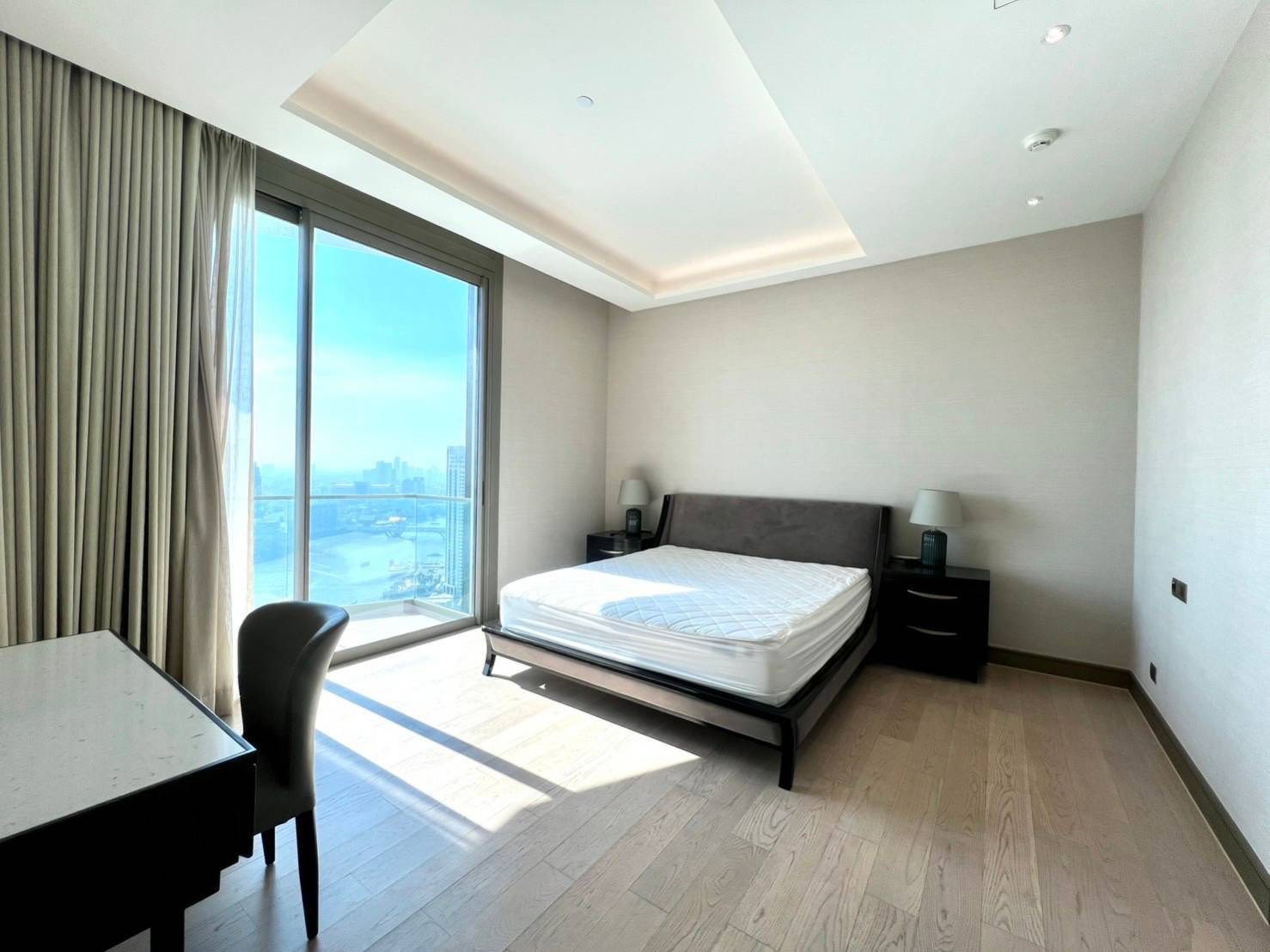 2BR 2BA 151.7sqm Condo for Rent at The Residences at Mandarin near BTS Krung Thon Buri – 250,000 THB/month