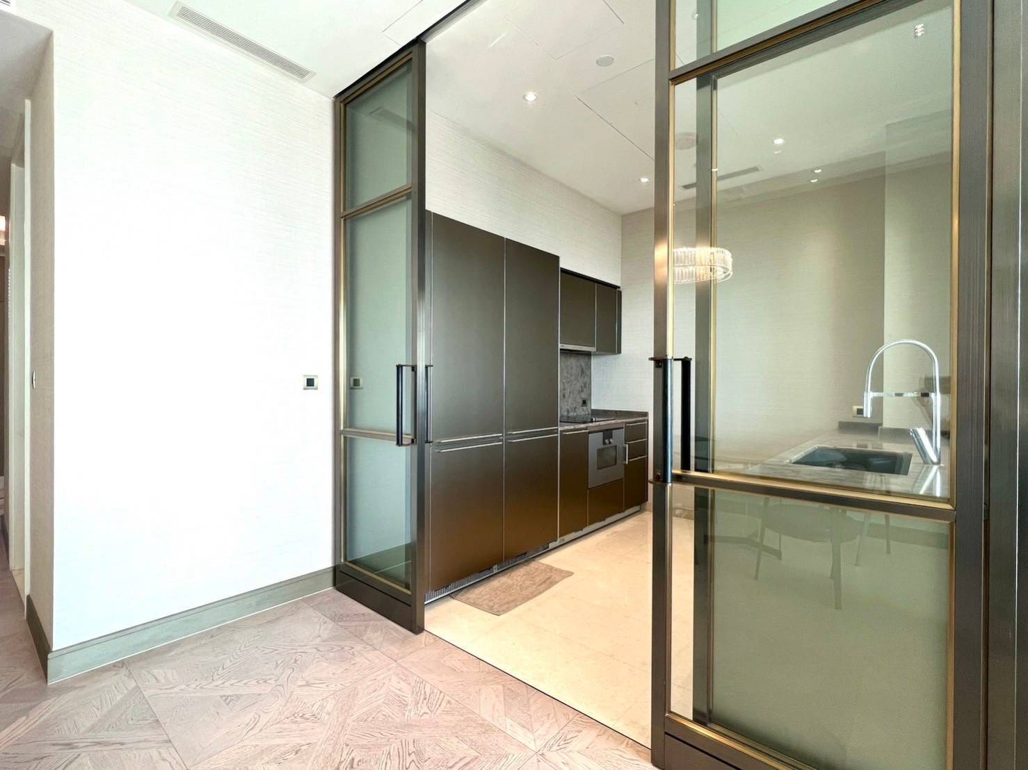 2BR 2BA 151.7sqm Condo for Rent at The Residences at Mandarin near BTS Krung Thon Buri – 250,000 THB/month
