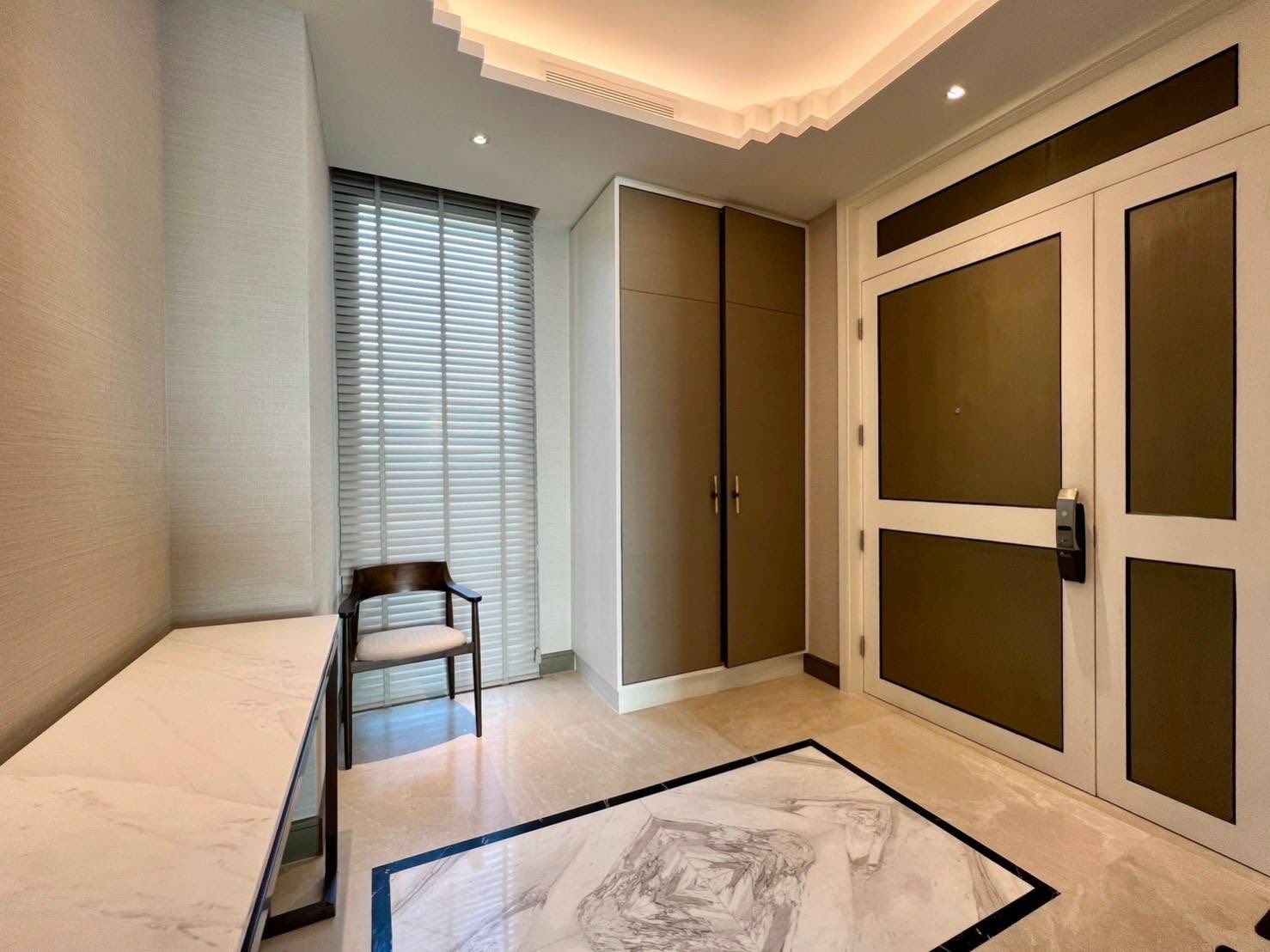 2BR 2BA 151.7sqm Condo for Rent at The Residences at Mandarin near BTS Krung Thon Buri – 250,000 THB/month