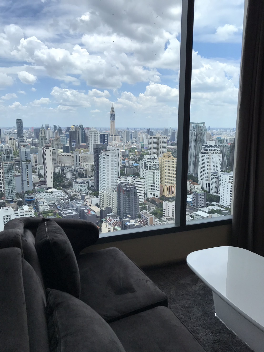 2-Bed 2-Bath 75sqm Condo for Rent at The Esse Asoke Near BTS Asoke – 72,000 THB/Month