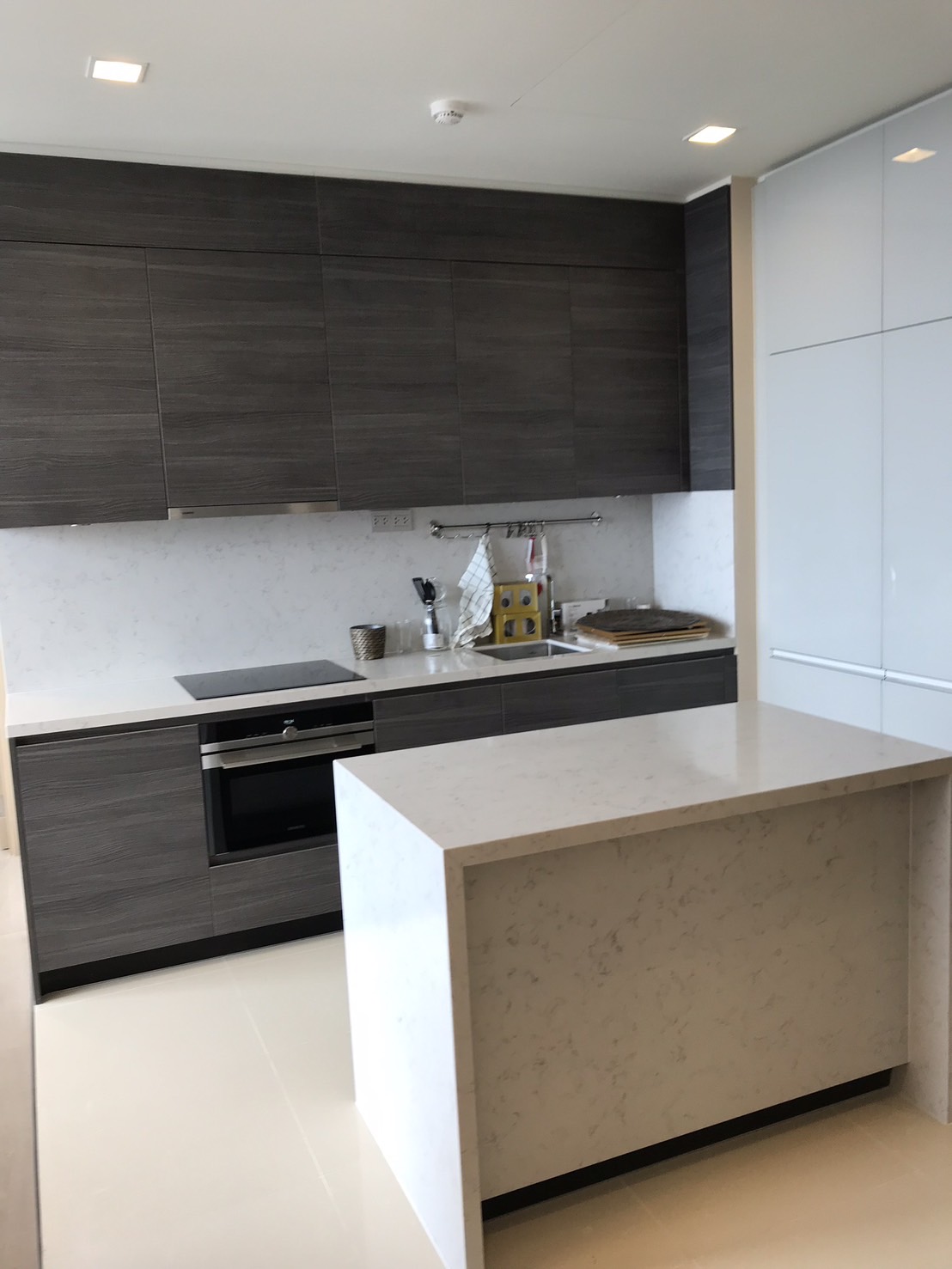 2-Bed 2-Bath 75sqm Condo for Rent at The Esse Asoke Near BTS Asoke – 72,000 THB/Month